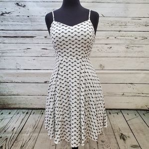Old Navy black and white dress